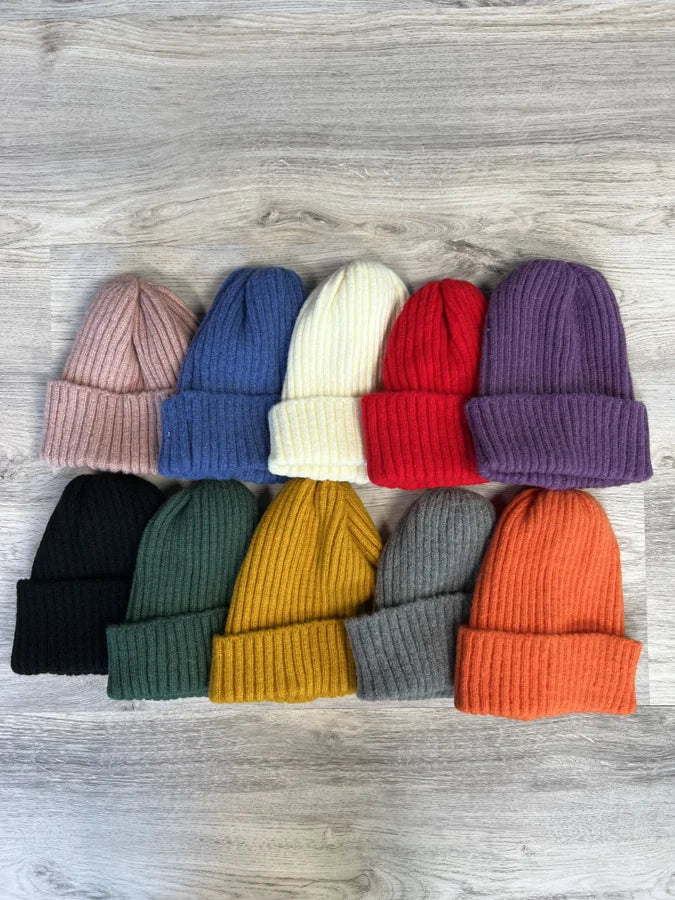 Mountainside Adventures Women's Knit Beanie