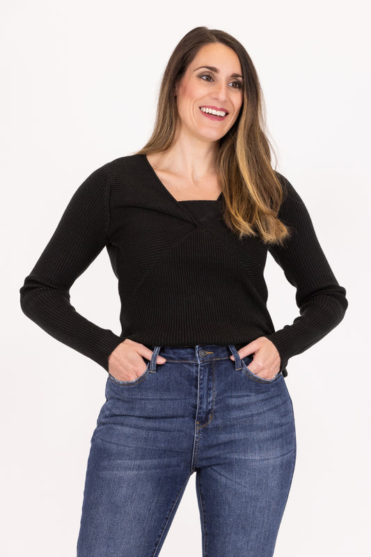 Twisted Feelings Women's Versatile V-Neck Long Sleeve Top