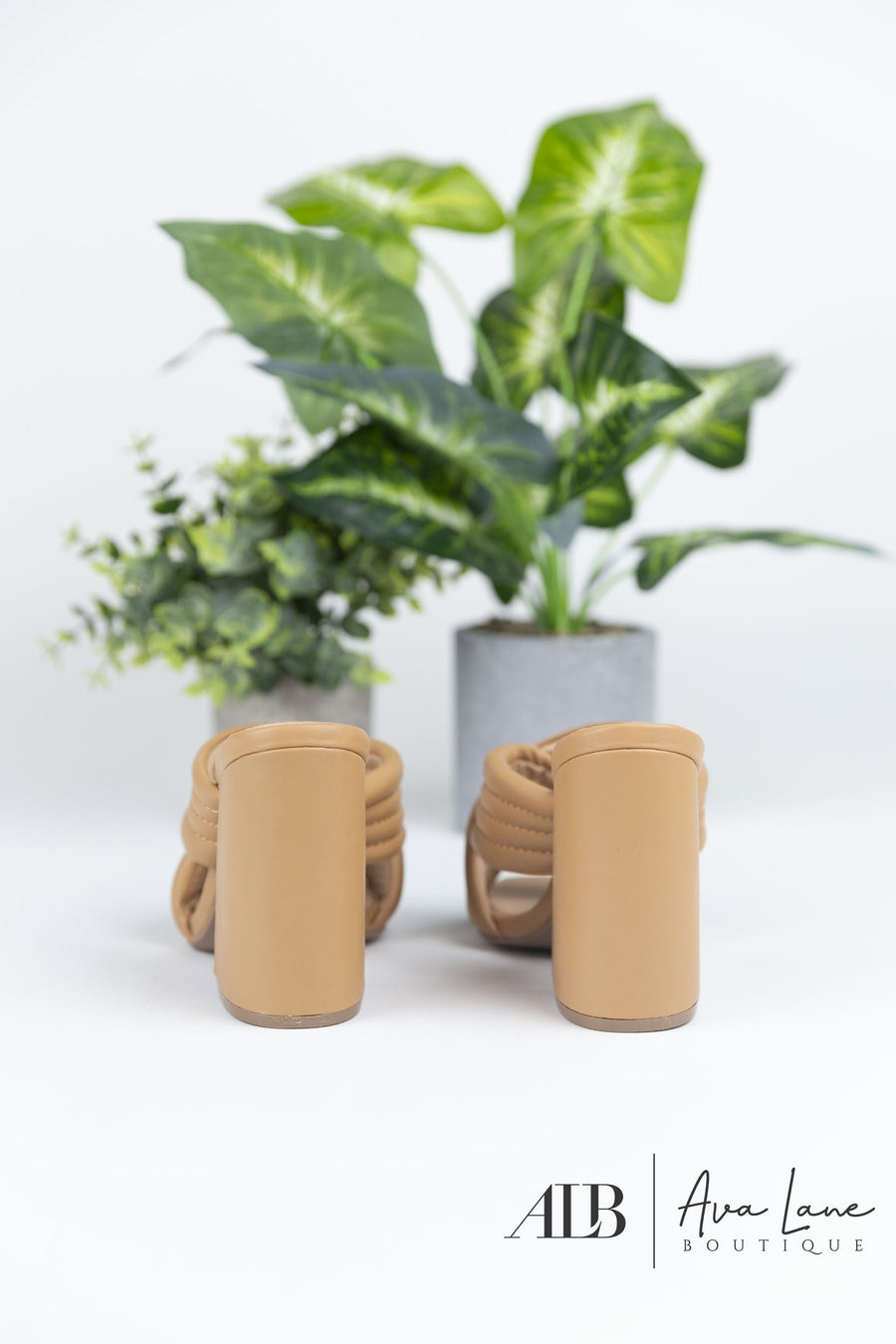 Qupid Cage Women's Faux Leather Four Inch Sandal