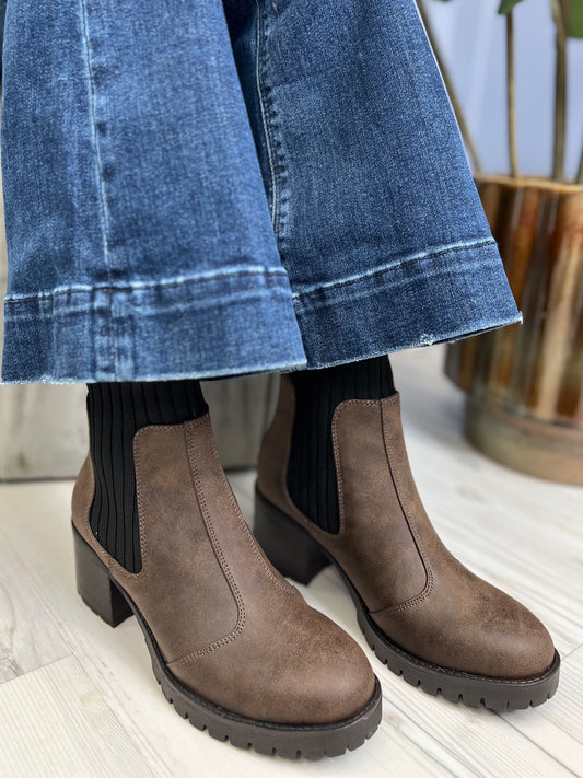 Yellow Box Taiya Women's Classic Bootie