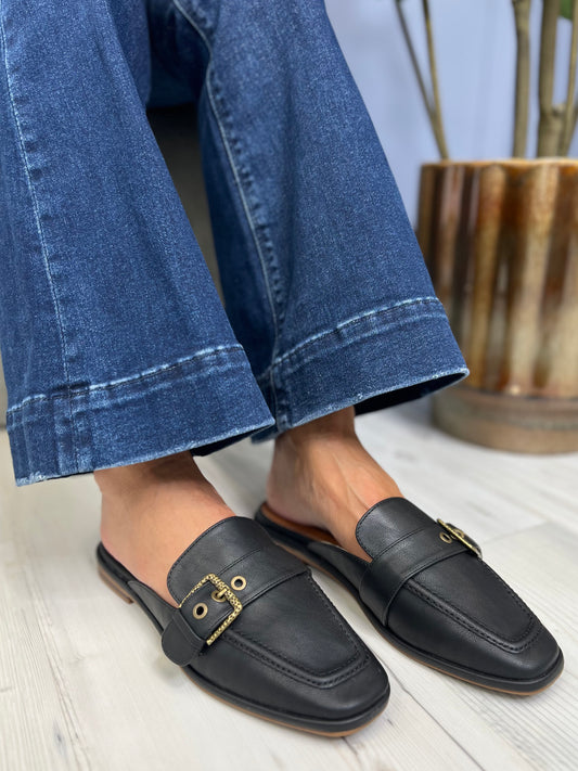 Yellow Box Jardeen Women's Loafer Mule