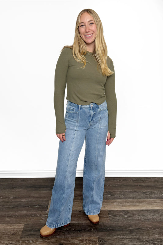 The Constance from Lovervet: High-Rise Extreme Wide Leg Denim