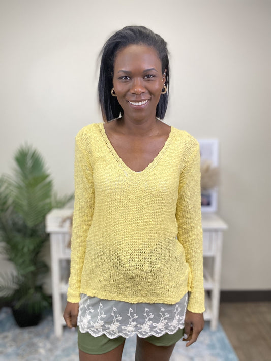 Lace Trim Women's V-Neck Scalloped Hem Sweater *Final Sale* *Final Sale*