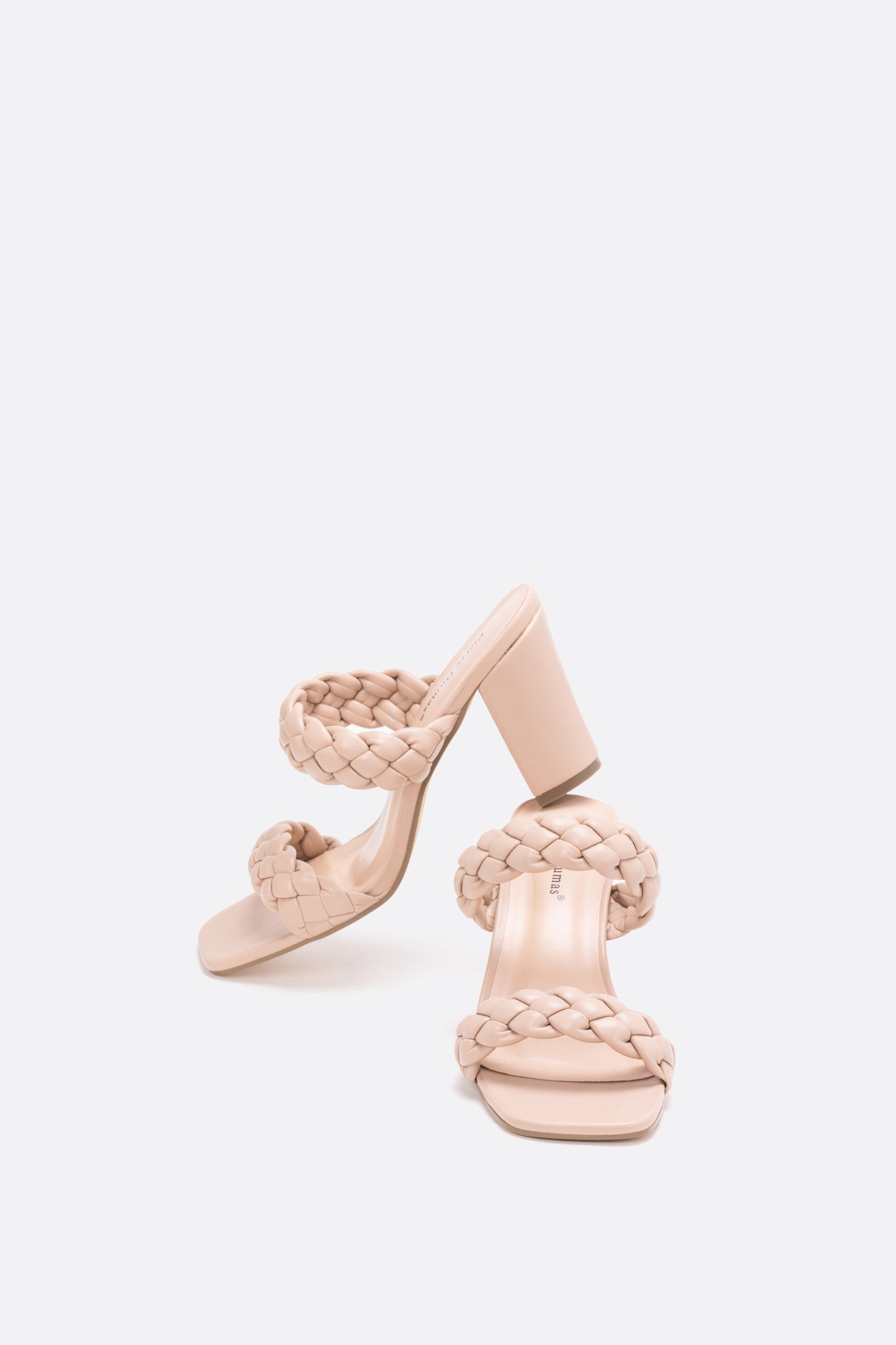 The Ariana Sandal