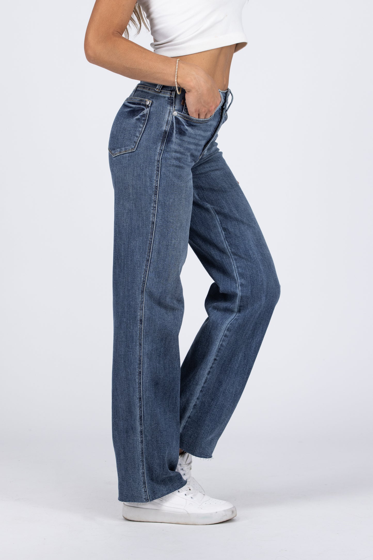 The Lexi from Judy Blue: Mid-Rise Tummy Control Vintage Straight Denim