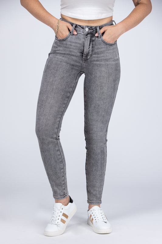 Stormy Skies from Judy Blue: Mid-Rise Tummy Control Skinny Fit Denim