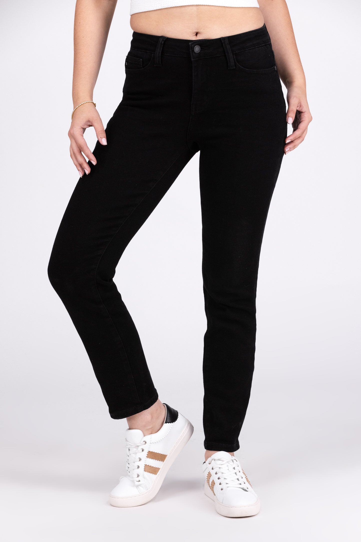 The Heidi from Judy Blue: Mid-Rise Slim Fit Denim