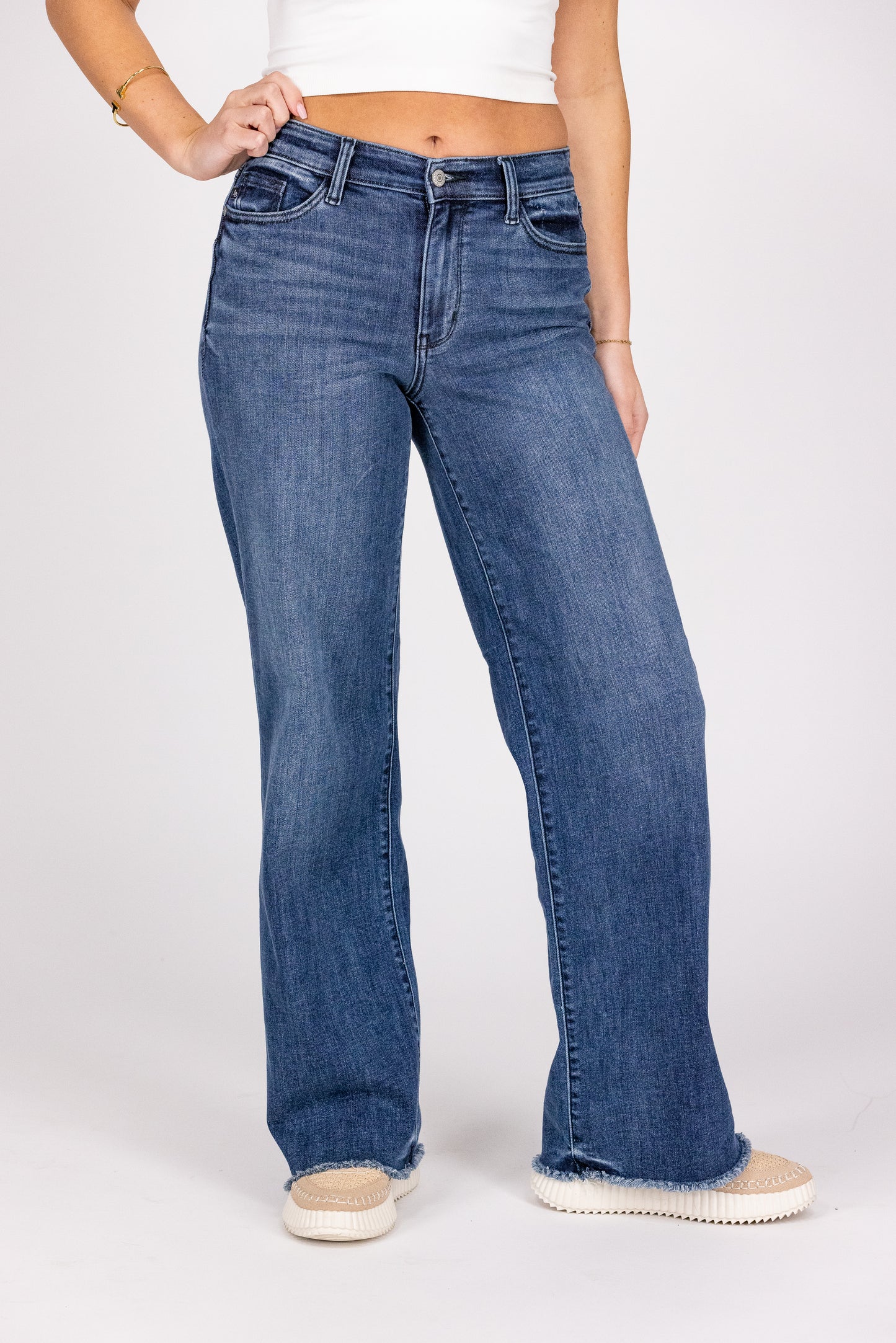 The Regina from Judy Blue: Mid-Rise Wide Leg w/Tint Denim