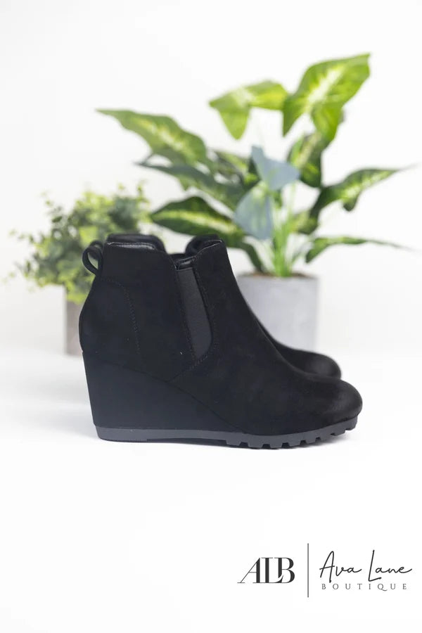 Pierre Dumas Looney Wedge Bootie