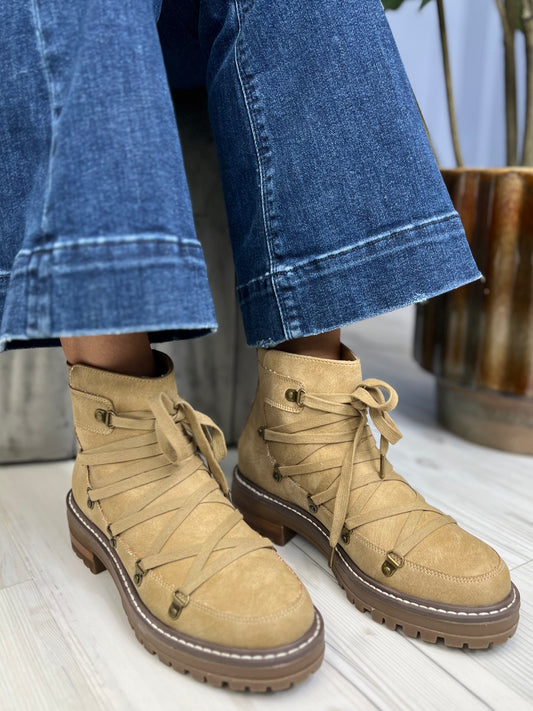 Yellow Box Albina Women's Lace Up Boot