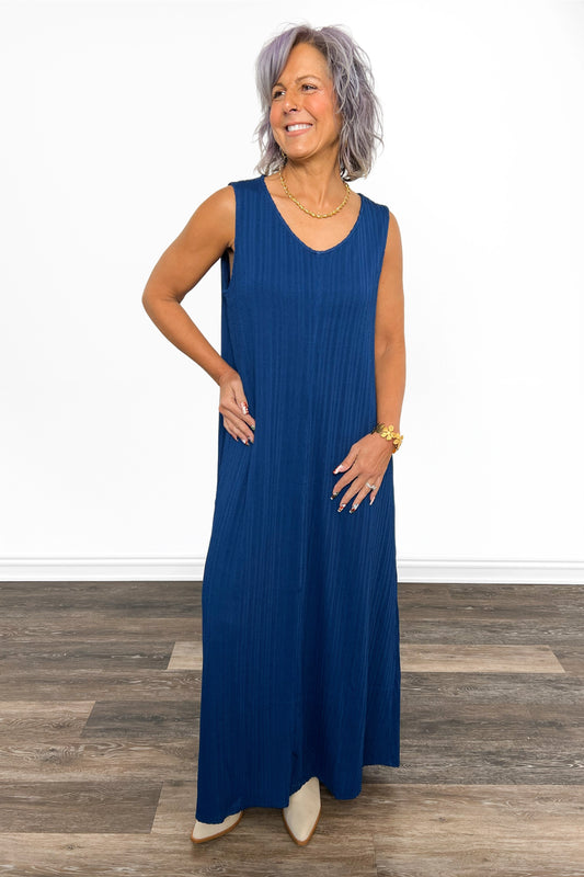 Women's Relaxed Sleeveless Maxi Dress