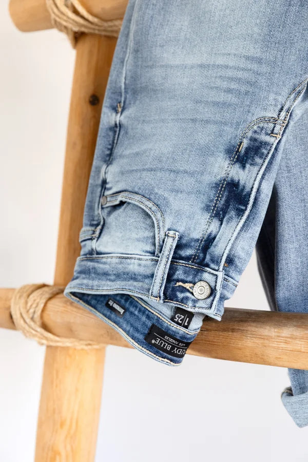 Come and Go from Judy Blue: Mid-Rise Boyfriend Denim