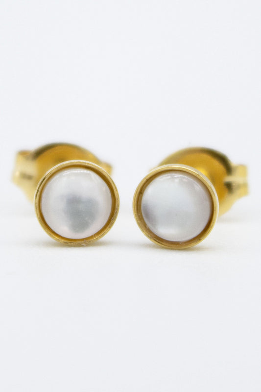 4mm Mother of Pearl Studs